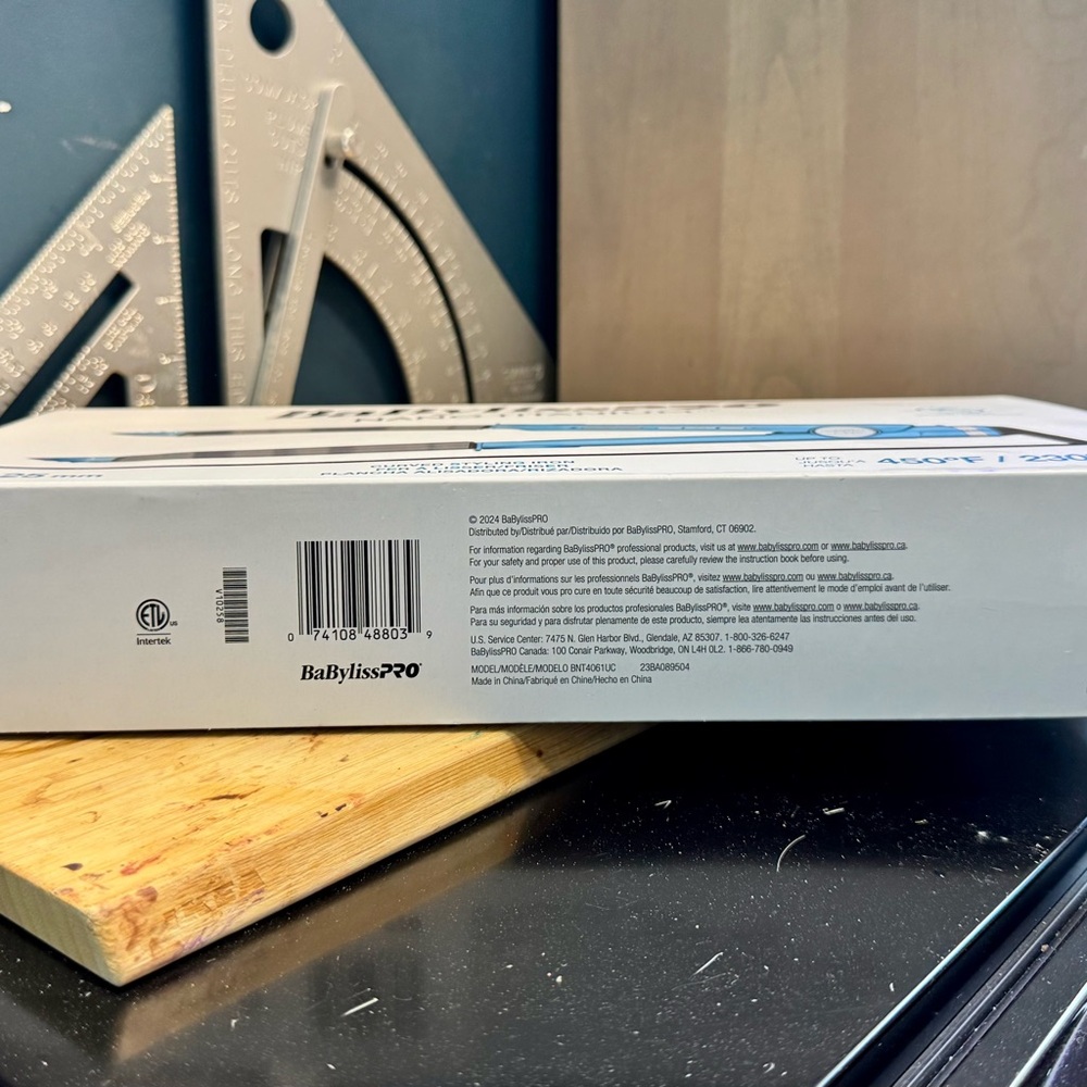 BaBylissPRO Nano Titanium 1" Curved Styling Iron - Blue - Picture 4 of 6